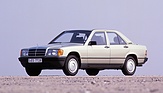 Mercedes-Benz 190 E (1982) - mit leicht ansteigender Gürtellinie als neues Designmerkmal