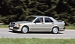 Mercedes Benz 190 E 2.3-16 (1984) - ein schneller Reisewagen (© Archiv Daimler AG, 1984) Mercedes Benz 190 E 2.3-16 (1984) - ein schneller Reisewagen (© Archiv Daimler AG, 1984)