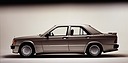 Mercedes Benz 190 E 2.3-16 (1984) - hier in Rauchsilber, eine der beiden Farben, in denen der Wagen ab 1984 erhältlich war (© Archiv Daimler AG, 1984) Mercedes Benz 190 E 2.3-16 (1984) - hier in Rauchsilber, eine der beiden Farben, in denen der Wagen ab 1984 erhältlich war (© Archiv Daimler AG, 1984)