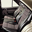 Mercedes Benz 190 E 2.3-16 (1984) - klar kontuierte Sitzbank hinten, in der Mitte wollte da owhl niemand sitzen (© Archiv Daimler AG, 1984) Mercedes Benz 190 E 2.3-16 (1984) - klar kontuierte Sitzbank hinten, in der Mitte wollte da owhl niemand sitzen (© Archiv Daimler AG, 1984)
