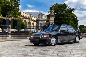 Mercedes-Benz 190 E 2.3-16 (1986) - als Lot 43 an der Artcurial Mercedes-Versteigerung in Paris am 15. Oktober 2017