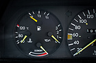 Mercedes Benz 190 E 2.3-16 (1987) - Kombiinstrument für Trankinhalt, Wassertemperatur, Öldruck und Verbrauchseffizienz
