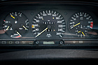 Mercedes Benz 190 E 2.3-16 (1987) - für das "Economy"-Messgerät dürften sich die Sechzehnventiler-Kunden nicht sonderlich interessiert haben