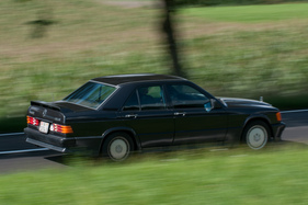 Mercedes Benz 190 E 2.3-16 (1987) - trotz hoher Leistung relativ sparsam Mercedes Benz 190 E 2.3-16 (1987) - trotz hoher Leistung relativ sparsam