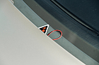 Mercedes-Benz 190 E 2.3-16 "Nürburgring" – Schlaufe für die Stromkreisunterbrechung zwischen Windschutzscheibe und Motorhaube
