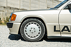 Mercedes-Benz 190 E 2.3-16 "Nürburgring" – Spezielle Leichtmetallräder mit 19 mm geringerer Einpresstiefe für eine breitere Spur