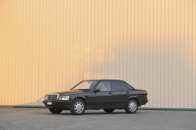 Mercedes-Benz 190 E 2.3 (1987) - als Lot 186 angeboten an der RM/Sotheby's St. Moritz Versteigerung vom 15. September 2023