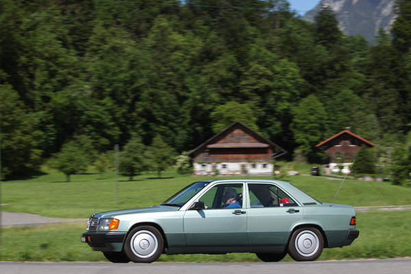 Mercedes-Benz 190 E 2.3 (1989) - nach der grossen Modellpflege gebaut - Oldtimer in Obwalden (O-iO) 2019