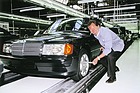 Image: Mercedes Benz 190 E 2.5-16 (1993) - the last baby Benz rolls off the production line, DTM champion Klaus Ludwig personally lends a hand at the final inspection
