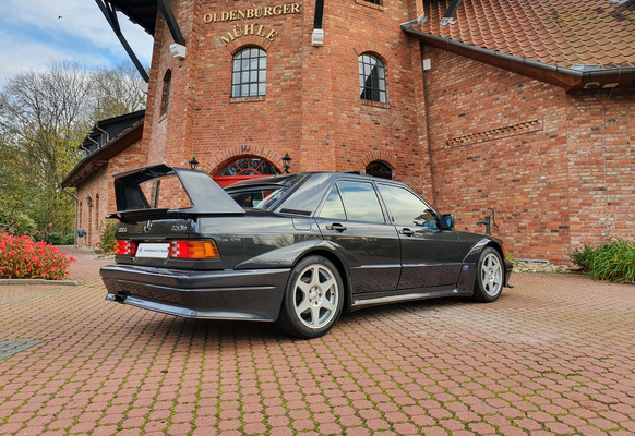 Mercedes-Benz 190 E 2.5-16 EVO II - "Modern Classic" an der Bremen Classic Motorshow 2025