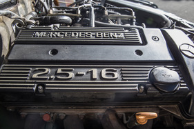 Mercedes-Benz 190 E 2.5-16 Evo 1 (1989) - unveränderter Hubraum zum Basis-2.5-16
