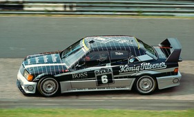 Mercedes Benz 190 E 2.5-16 Evolution (1990) - Kurt Thiim beim Grossen Preis für Tourenwagen auf dem Nürburging (Nordschleife) am 3. September 1990