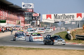 Mercedes Benz 190 E 2.5-16 Evolution (1990) - der spätere Sieger Kurt Thiim im AMG-Benz in Zolder am 1. April 1990