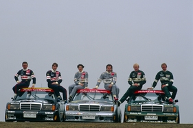 Mercedes-Benz 190 E 2.5-16 Evolution II (W 201) (1993) - Fahrer von links nach rechts - Roland Asch, Bernd Schneider, Ellen Lohr, Klaus Ludwig, Kurt Thiim und Jörg van Ommen
