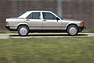 Mercedes-Benz 190 E 2.6 (1987) - dank nur wenig geschrumpftem Radstand weist der kleine Benz gute Platzverhältnisse im innern auf (© Daniel Reinhard, 2017) Mercedes-Benz 190 E 2.6 (1987) - dank nur wenig geschrumpftem Radstand weist der kleine Benz gute Platzverhältnisse im innern auf (© Daniel Reinhard, 2017)
