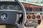 Mercedes-Benz 190 E 2.6 (1987) - klar beschriftete Bedienungselemente