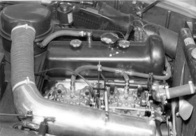 Mercedes-Benz 190 SL (1955) - mit neu konstruiertem Motor - Genfer Automobilsalon 1955