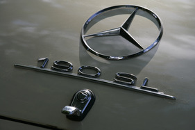Mercedes Benz 190 SL (1956) - Kofferraumschloss, Stern und Typenbezeichnung