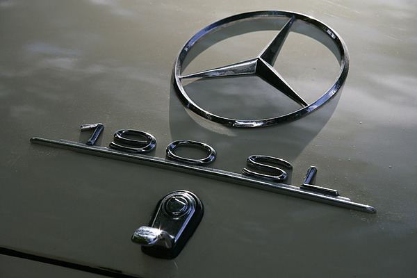 Bild: Mercedes Benz 190 SL (1956) - Kofferraumschloss, Stern und Typenbezeichnung