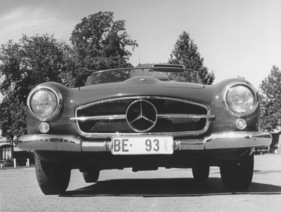 Mercedes-Benz 190 SL (1957) - stolz träger der SL den Stern auf der Brust