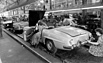 Mercedes-Benz 190 SL (1958) - Fertigung im Werk Sindelfingen (© Daimler AG, 1958) Mercedes-Benz 190 SL (1958) - Fertigung im Werk Sindelfingen (© Daimler AG, 1958)