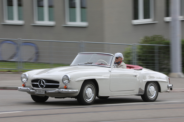 Mercedes-Benz 190 SL (1959) - bei der Anreise - Albisgütli Classic Cars & Bikes April 2023