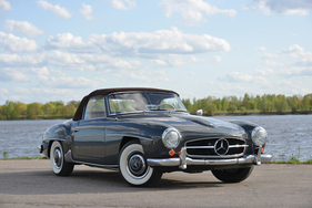 Mercedes-Benz 190 SL (1960) - als Lot 305 an der RM/Sotheby's Versteigerung in Monterey am 13. - 15. August 2015