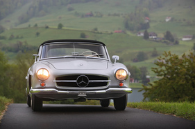 Mercedes-Benz 190 SL (1960) - auch bei Regen eine Schönheit