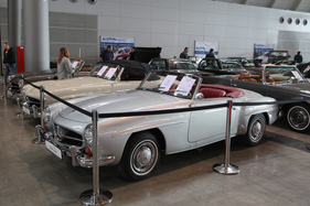 Mercedes-Benz 190 SL (1961) - angeschrieben für EUR 139'900 aber es gab auch Alternativen - Retro Classics Stuttgart 2020