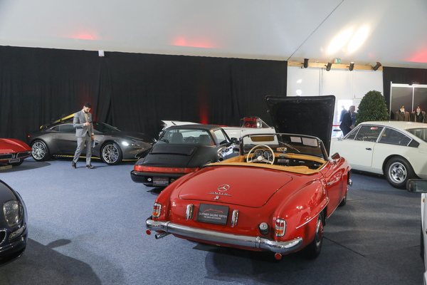 Mercedes-Benz 190 SL Roadster (1955) - "Gstaad Classic Car Auction" der Oldtimer Galerie Toffen am 29 Dezember 2023 (Lot 109)