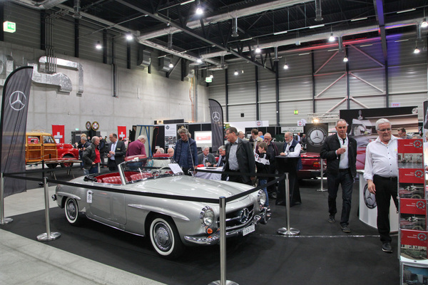 Mercedes-Benz 190 SL auf dem Clubstand - Swiss Classic World Luzern 2019