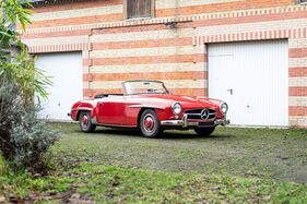 Mercedes-Benz 190 SL avec Hard-top (1958) - offered as lot 032 at the Artcurial Rétromobile Paris auction on February 2, 2024