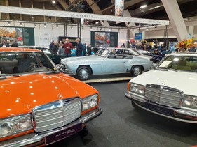 Mercedes-Benz 190 SL und W123 bei Alphons Ruyl – Classic Car Show Brussels 2022 Mercedes-Benz 190 SL und W123 bei Alphons Ruyl – Classic Car Show Brussels 2022