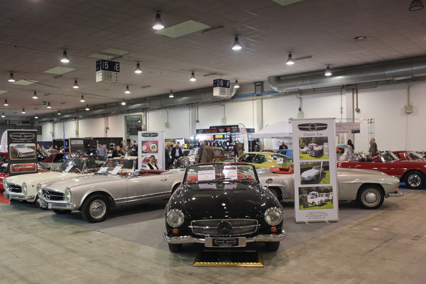 Mercedes Benz 190 SL und sein Nachfolger 230/250/280 SL wurden von mehreren Händlern angeboten - Auto e Moto d'Epoca 2014