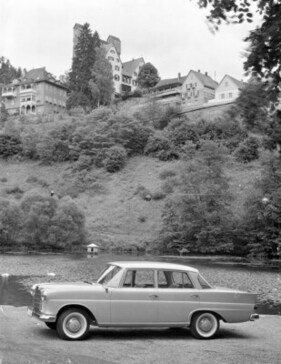 Mercedes-Benz 190 c (1961) - Eleganz mit Flossen (1961)