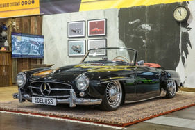 Mercedes-Benz 190SL (1958) an der Essen Motor Show 2019. Mercedes-Benz 190SL (1958) an der Essen Motor Show 2019.
