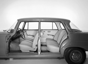 Mercedes-Benz 200 (1965) – geräumig wie der grosse 230 S dank "Einheitskarosserie"