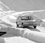 Mercedes-Benz 200 (1968) - Heckantrieb nicht optimal im Winter (© Daimler AG, 1968) Mercedes-Benz 200 (1968) - Heckantrieb nicht optimal im Winter (© Daimler AG, 1968)