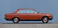 Mercedes Benz 200 (1976) - in Rot-Orange