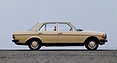 Mercedes Benz 200 (1976) - in einem Beige-Ton (© Daimler AG, 1976) Mercedes Benz 200 (1976) - in einem Beige-Ton (© Daimler AG, 1976)