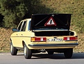Mercedes Benz 200 (1976) - schon vom Vorgänger bekannt, die geriffelten Rückleuchten