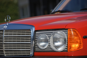 Mercedes Benz 200 (1982) - Fertigungsqualität auf hohem Niveau