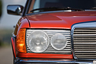 Mercedes Benz 200 (1982) - runde Lampen für die Vierzylindermodelle