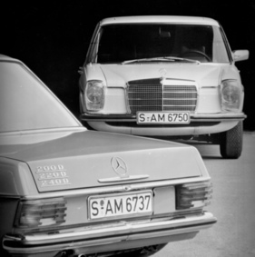 Mercedes-Benz 200 D (1973) - Front- und Heckansicht des W 115 nach dem Facelift