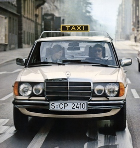 Mercedes Benz 200 D (1976) - gerne als Taxi benutzt, natürlich mit Dieselmotor