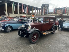 Mercedes-Benz 200 Typ Stuttgart (1930) – Einer der wenigen Vorkriegswagen auf dem Besucherparkplatz - Oldtimermesse St. Gallen