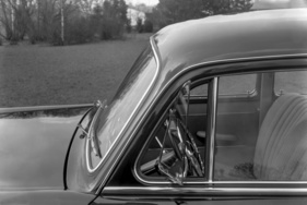 Mercedes-Benz 219 (1956) - Oberklassenantrieb in der Mitteklassenlimousine