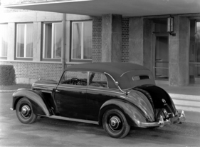 Mercedes Benz 220 (1951) - Cabriolet B der Baureihe W 187