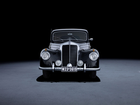 Mercedes-Benz 220 (1951) - front view (1951)