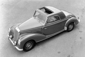 Mercedes Benz 220 (1954) - als Coupé mit Schiebedach
